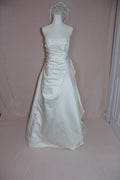 DaVinci Bridal Wedding Gown - Style E8023