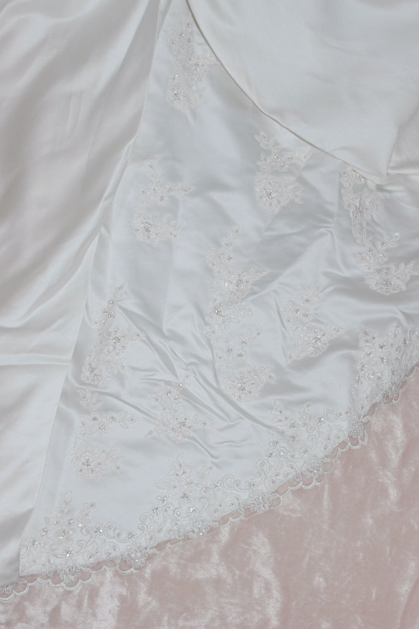 DaVinci Bridal Wedding Gown- Style T8166