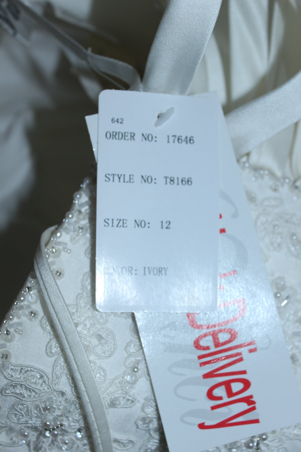 DaVinci Bridal Wedding Gown- Style T8166