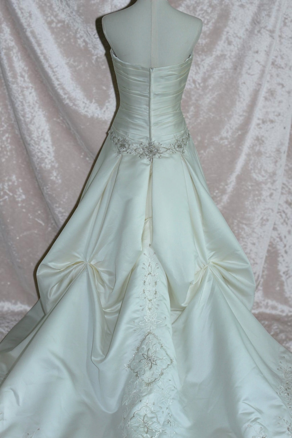 Ivory Dropped Waist Wedding Gown