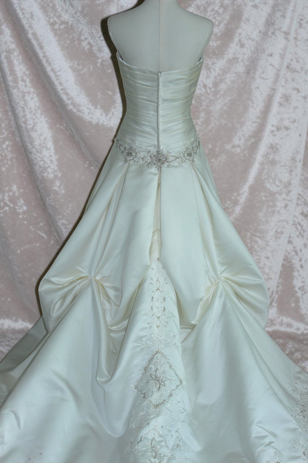 Ivory Dropped Waist Wedding Gown
