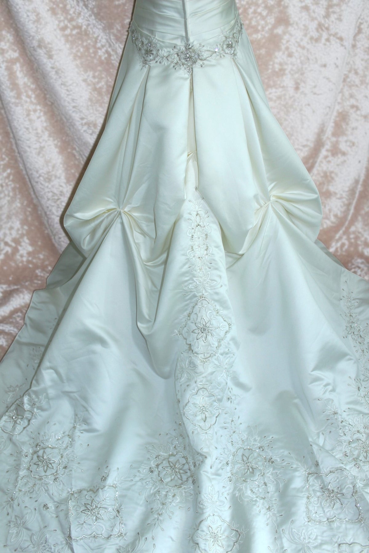 Ivory Dropped Waist Wedding Gown